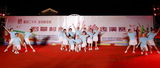 舞蹈表演賽進(jìn)山村  助推鄉(xiāng)村文化振興 