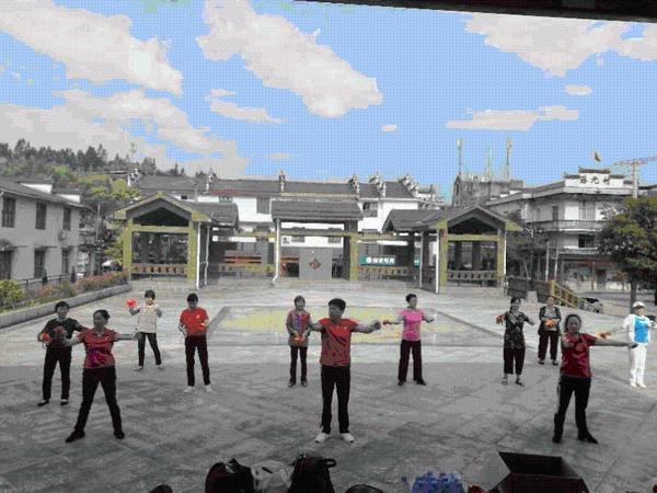 泰宁县梅口乡培训健身球操2.bmp