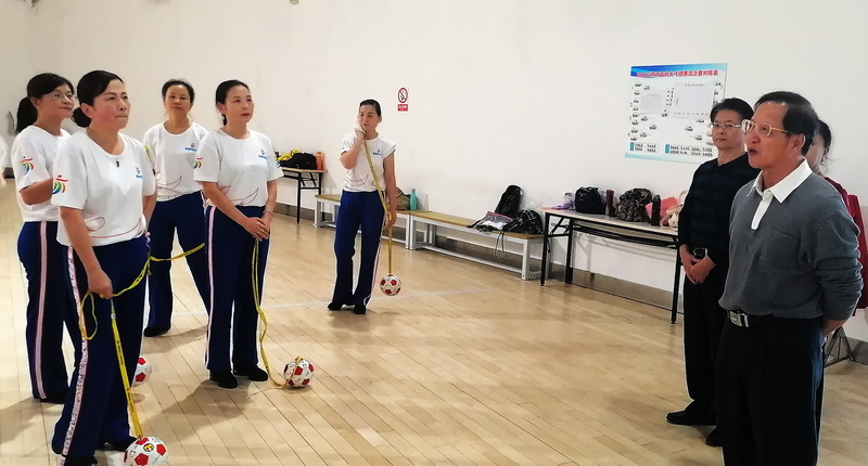 三明市领导深入可乐球操代表队指导工作 小.jpg